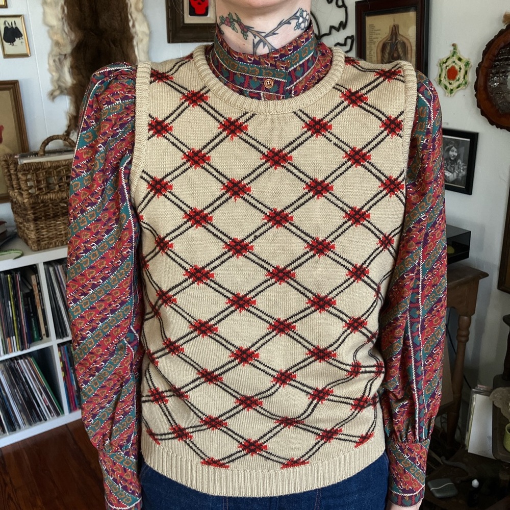 Sisley Cream Argyle Knit Vest with Red and Black Accents